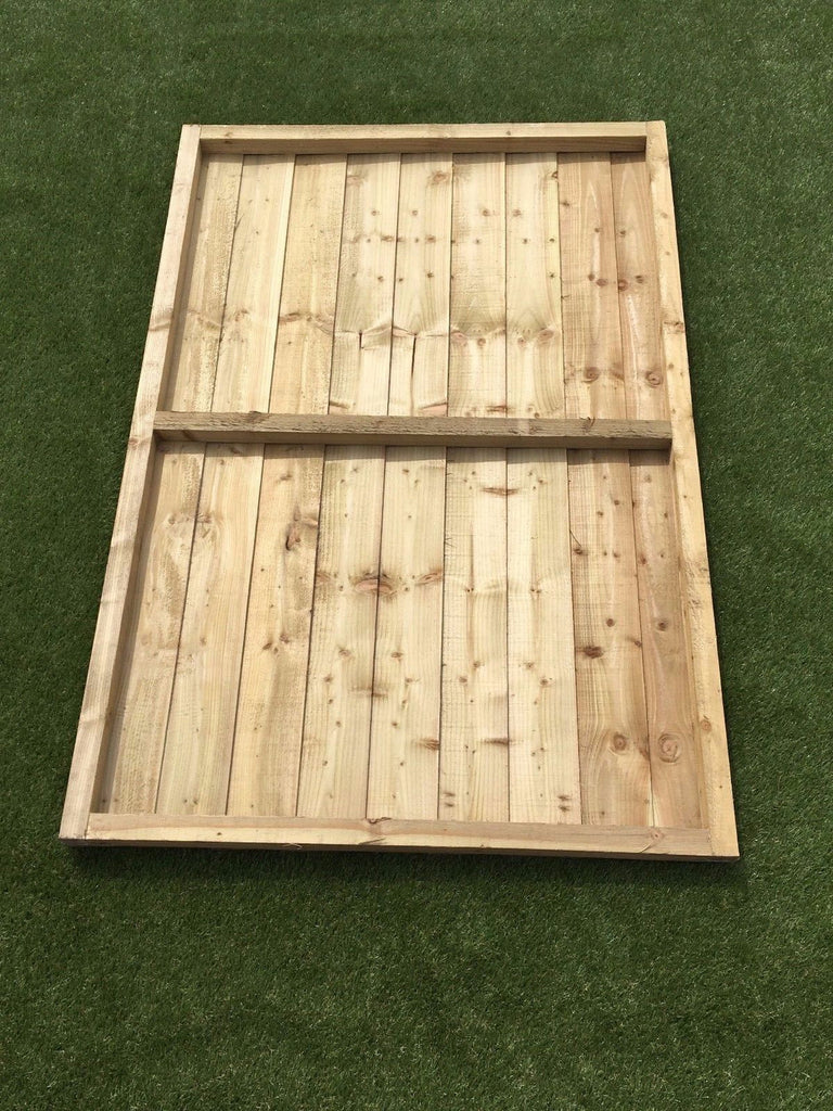 Treated timber Featheredge Fence Panel from behind