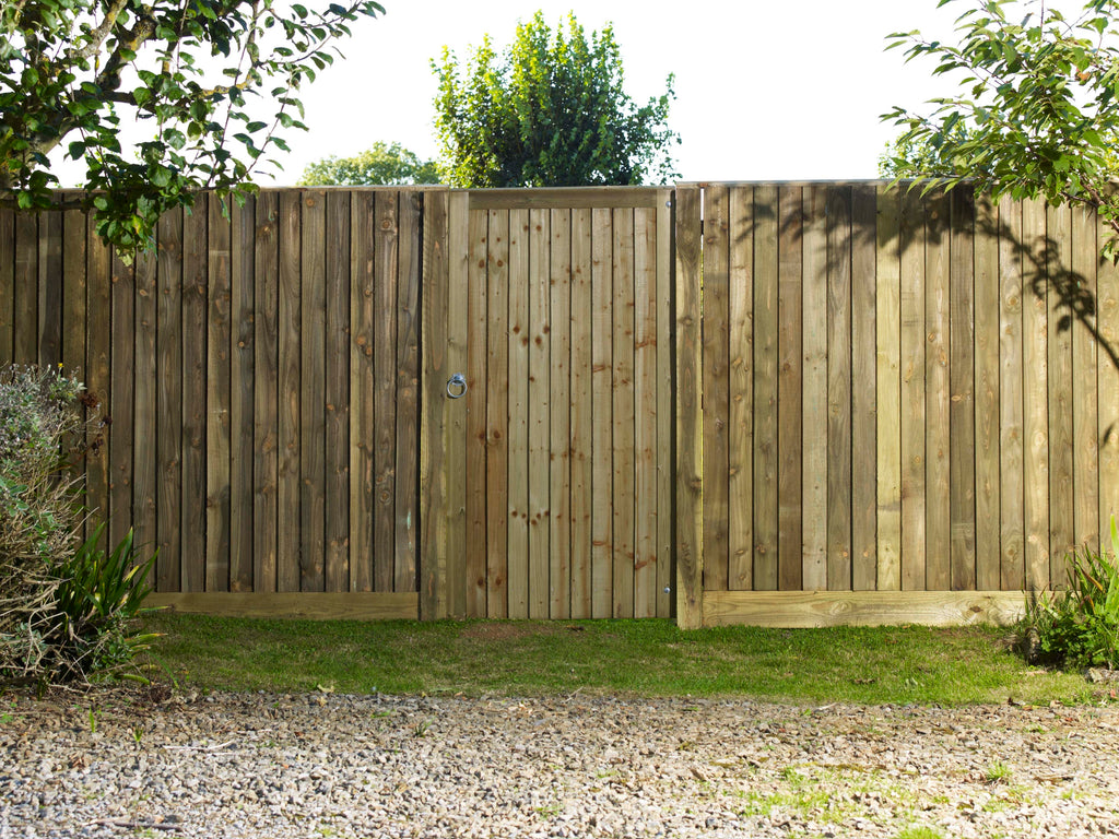 Mending A Storm Damaged Timber Fence