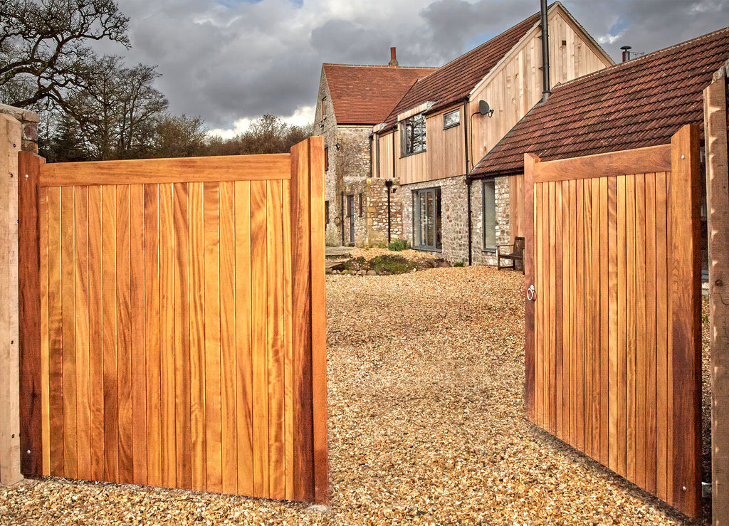What To Consider when Buying A Timber Gate