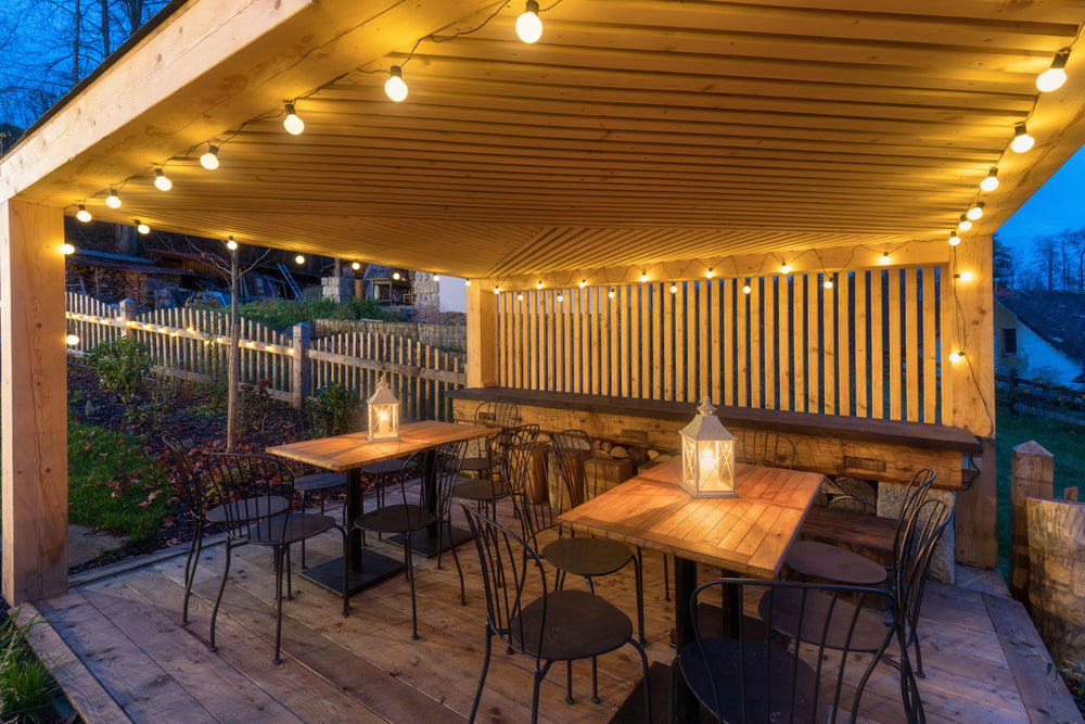 Covered Dining Area 