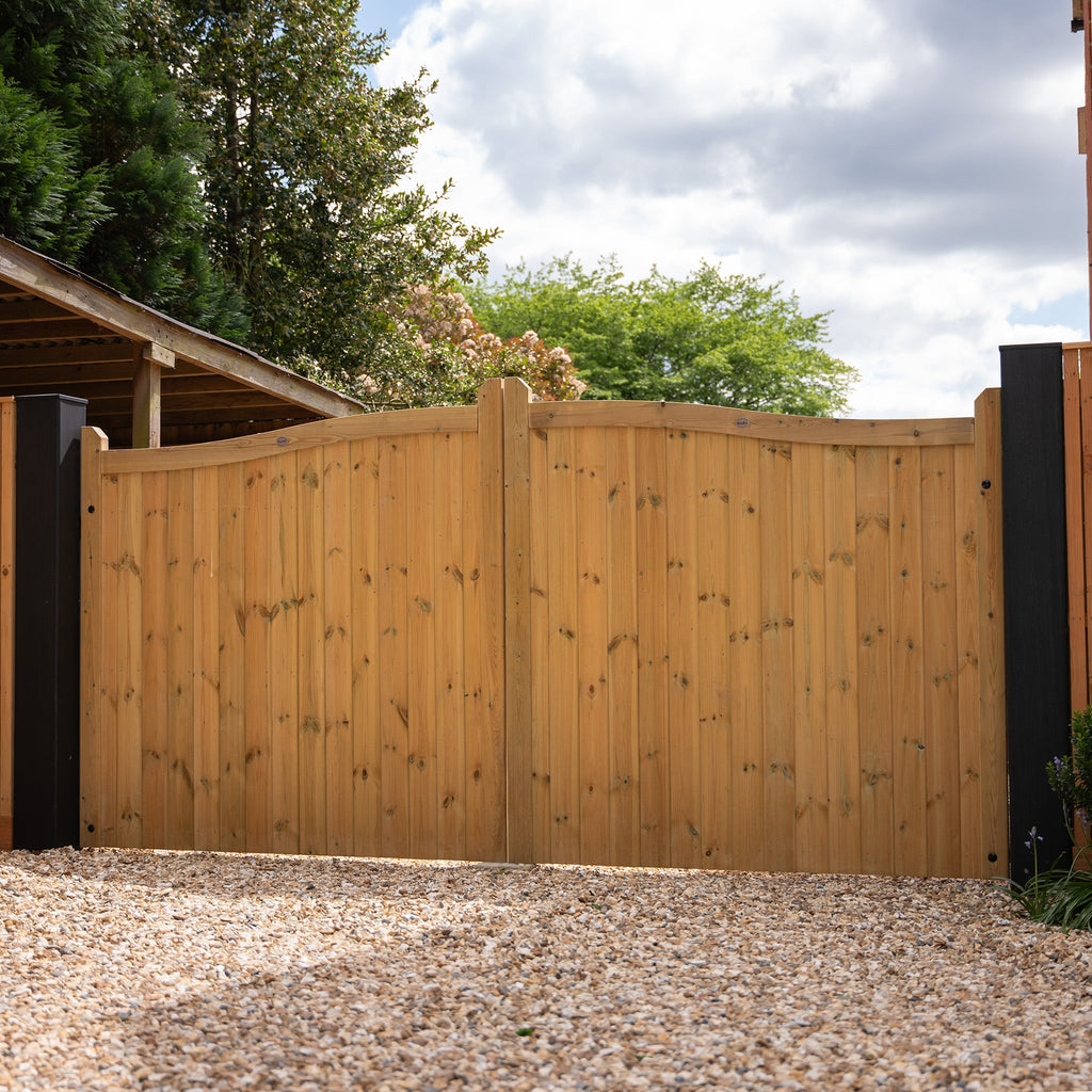 Ruby UK Wooden Entrance Gates