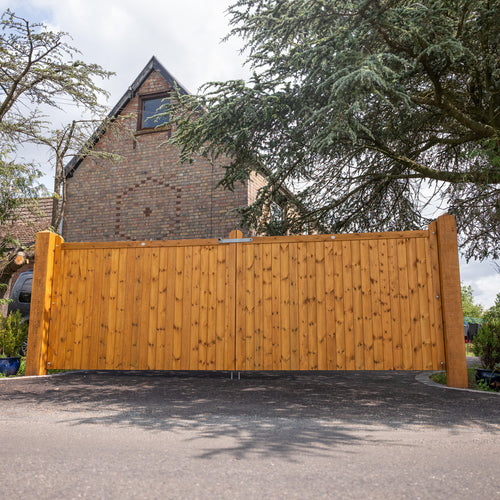 Secure & Stylish Driveway Gate