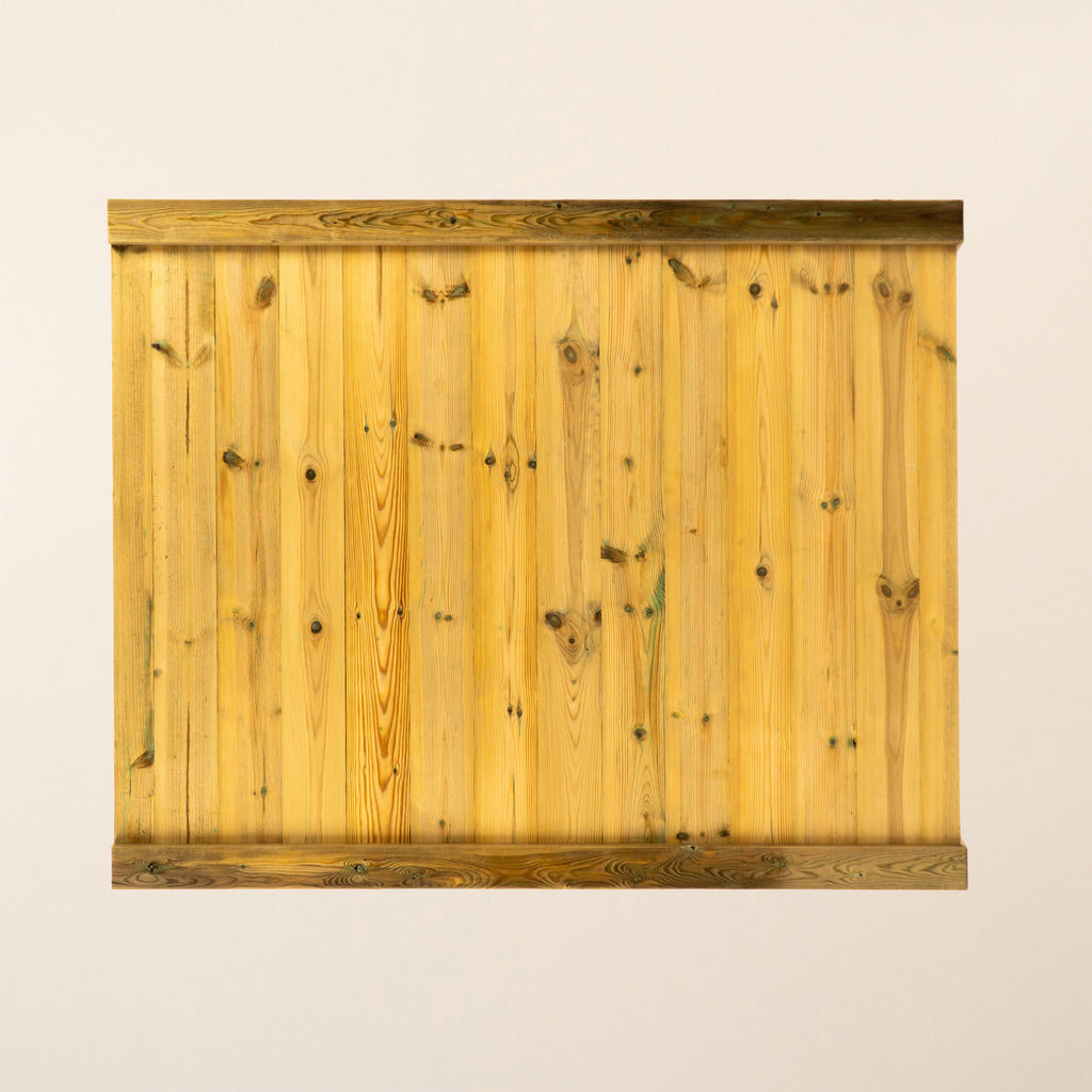 Back view of fence panel showing horizontal support beams