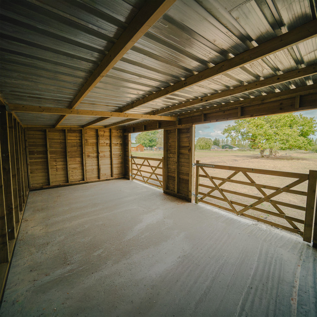 Field Shelter 3.8m Depth inside view
