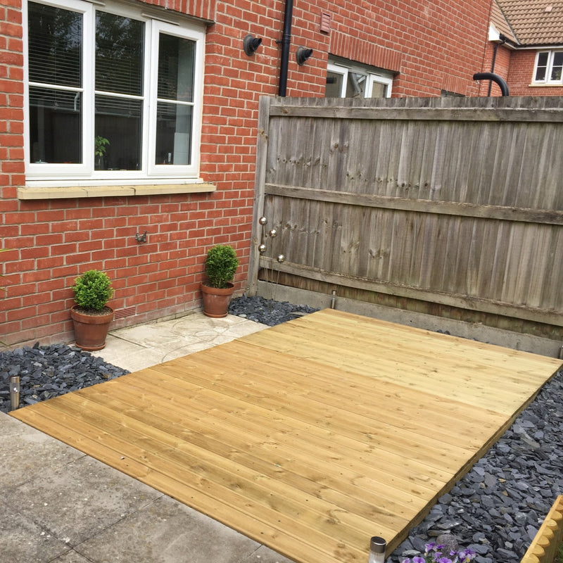 Ruby UK Standard Decking Kit With Patio And Slate Chippings