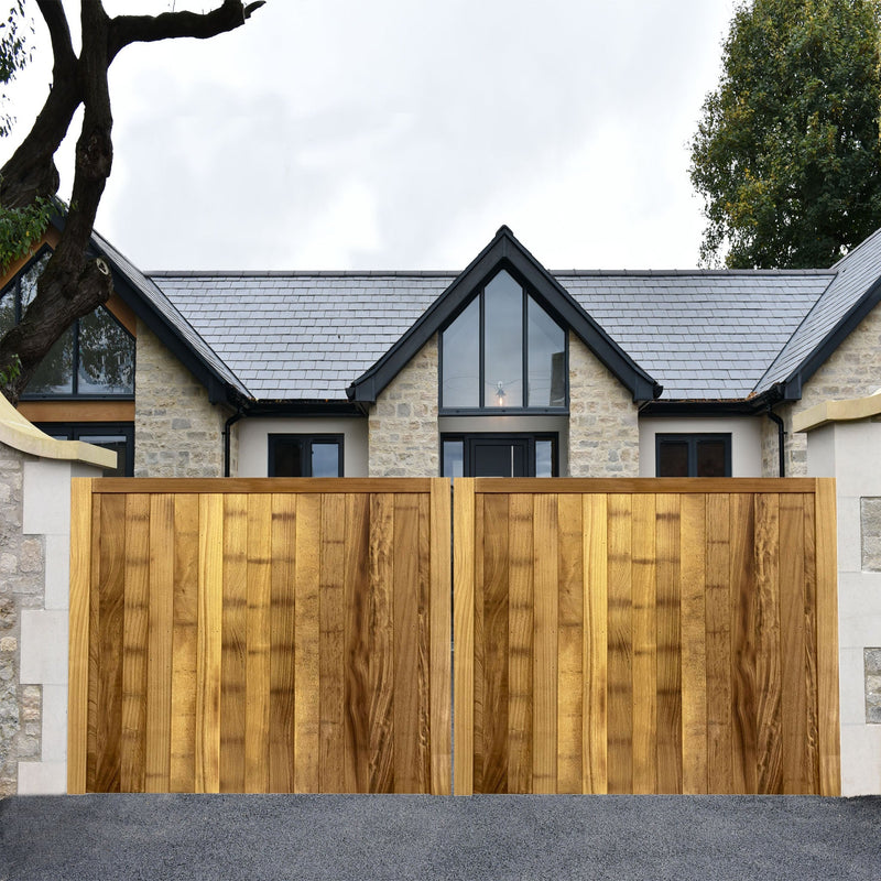 Iroko Croyde Mortise & Tenon Entrance Gates (Pair)