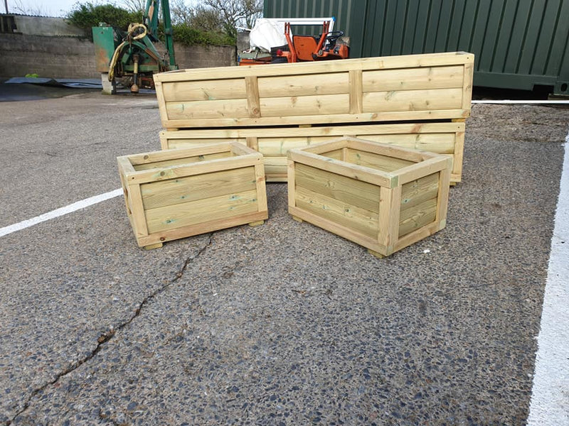 Various Size Treated Loglap Outdoor Planter